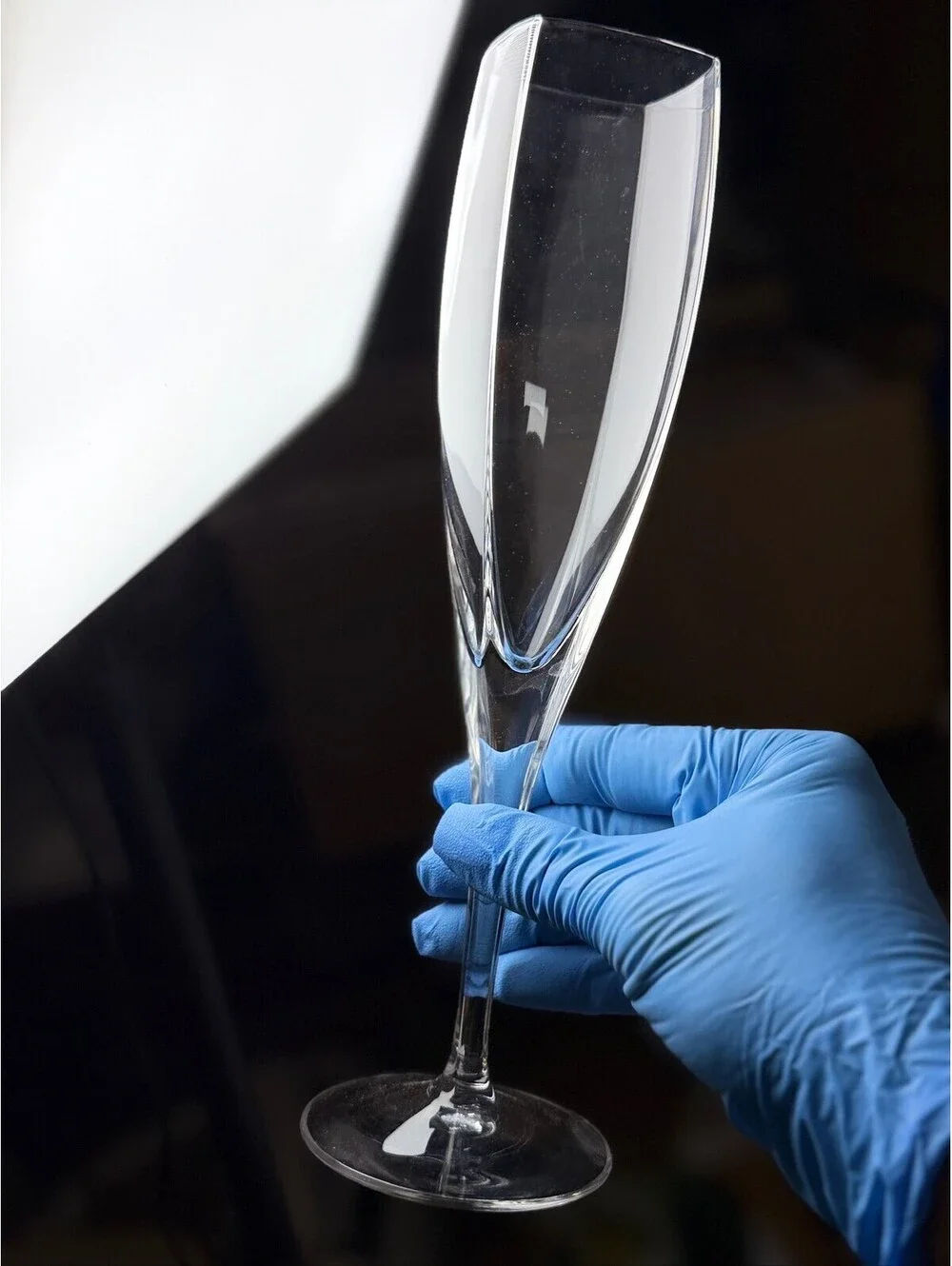 Set of 6 MIkasa r Glass Champagne Flutes Square Rim Elegant Stemware F-12